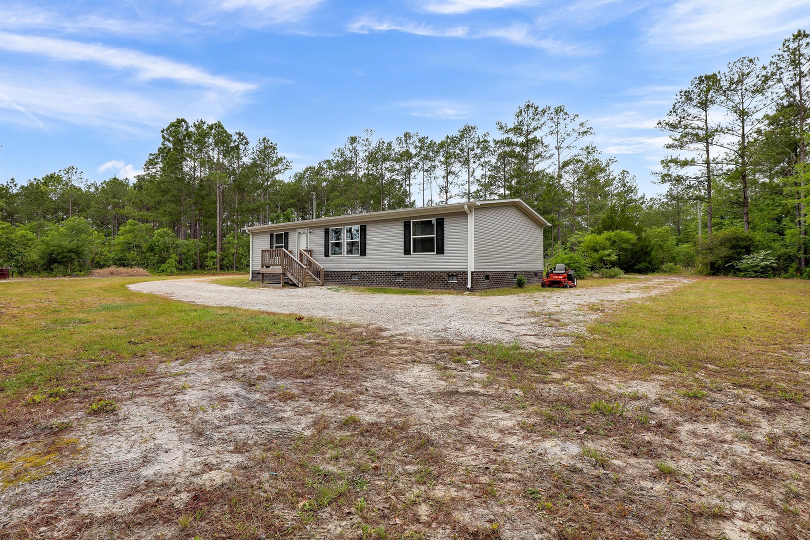 Holly Ridge House: 233 Old Folkstone Road