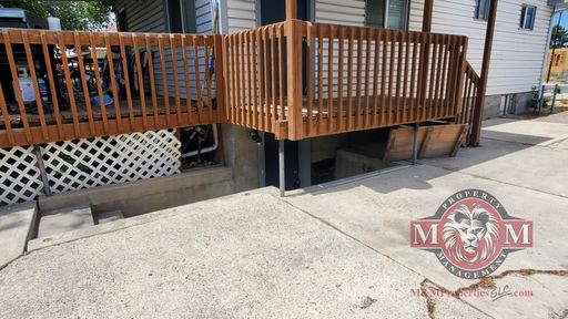 BASEMENT UNIT DUPLEX - 2 Bedroom 1 Bath in Sandy