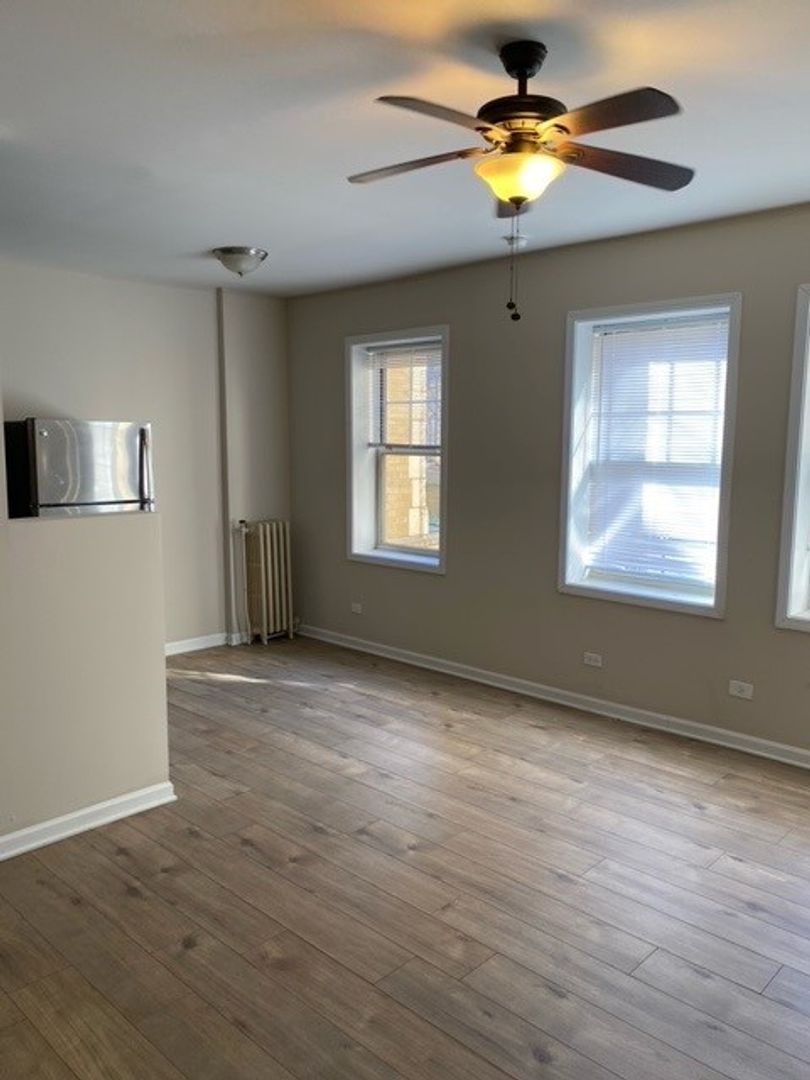 Oak Park Apartment: 1116 Washington BLVD