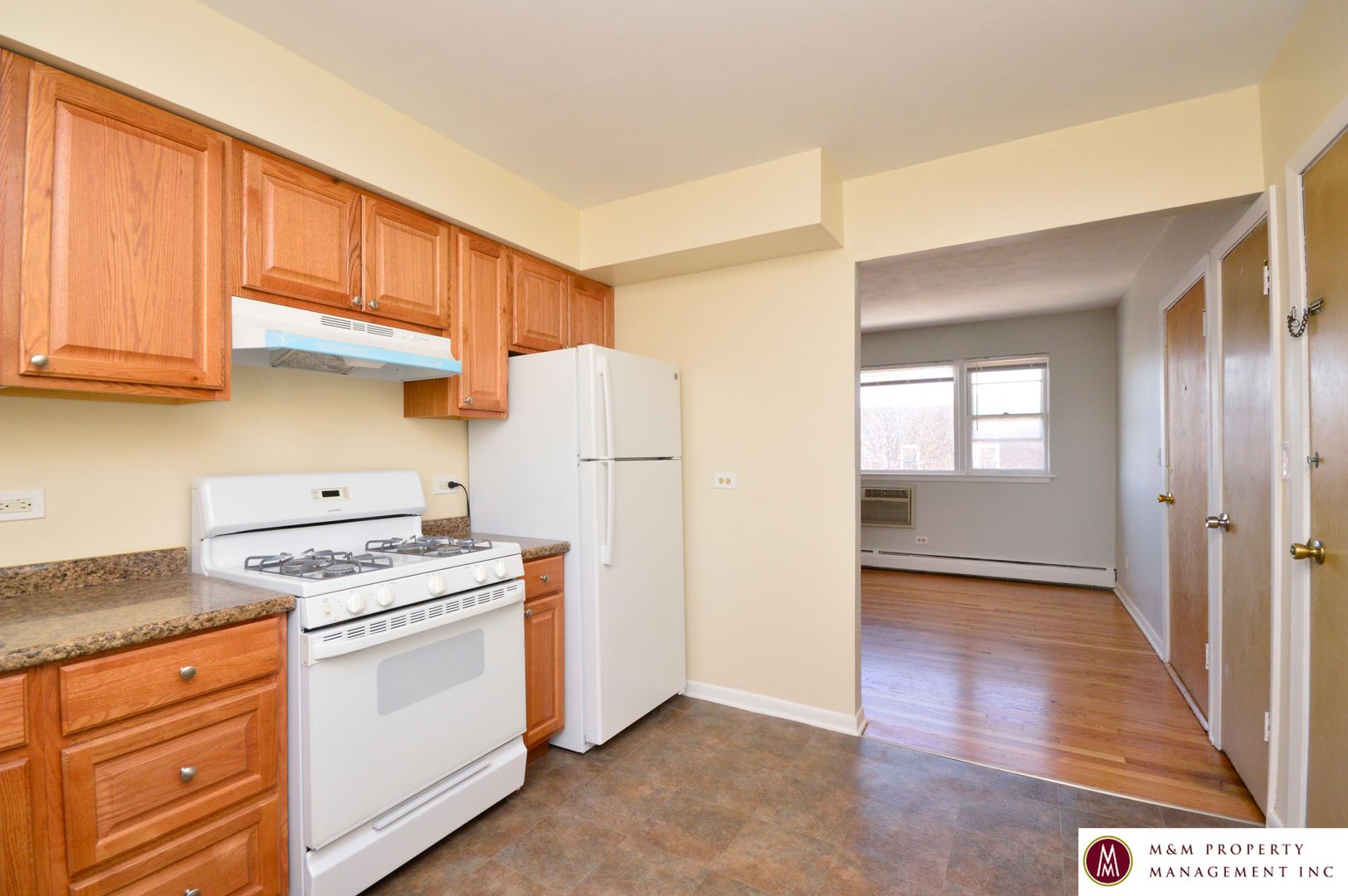 Forest Park Apartment: 1140 S. Dunlop