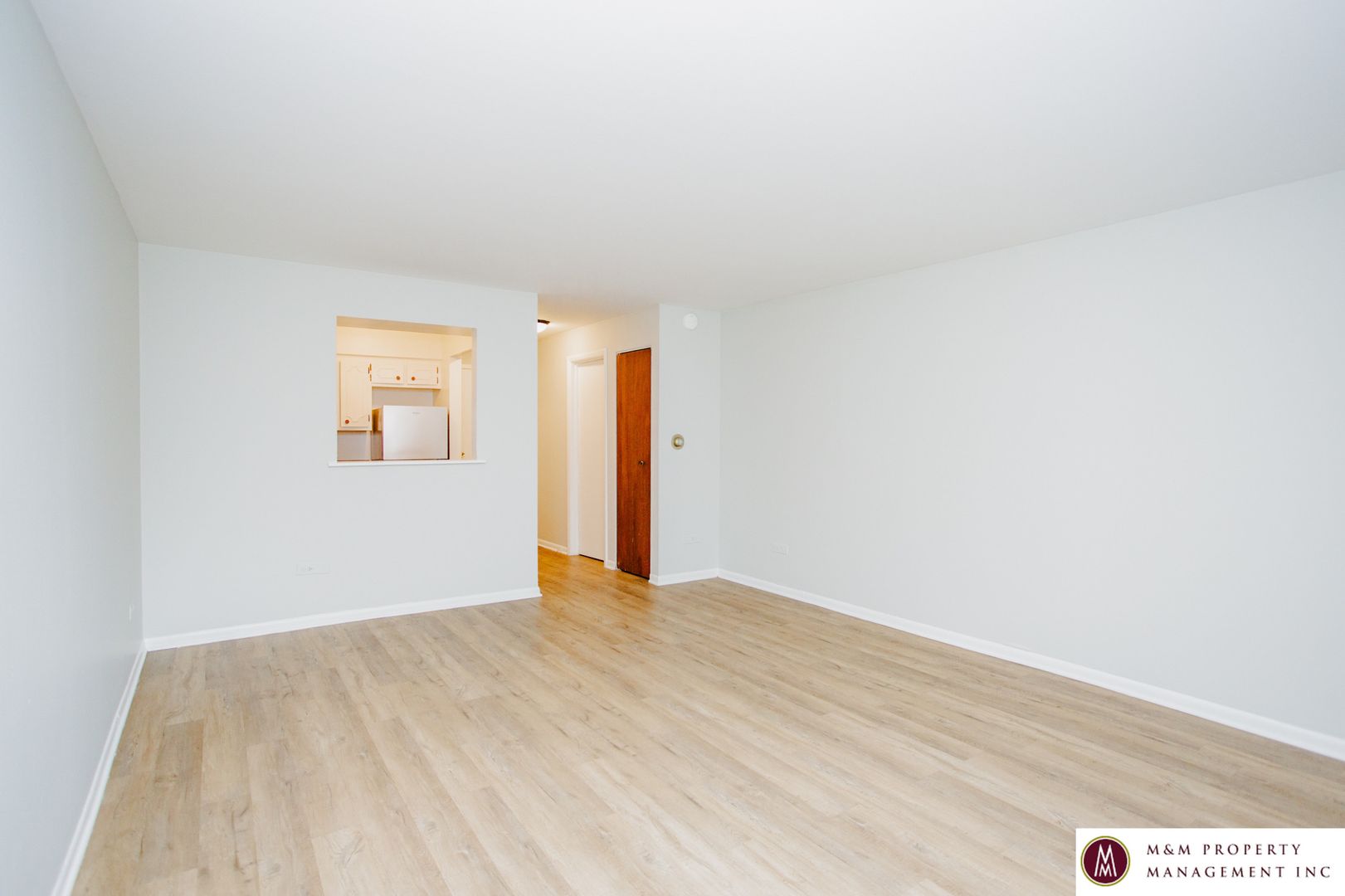 Forest Park Apartment: 227 Des Plaines Ave
