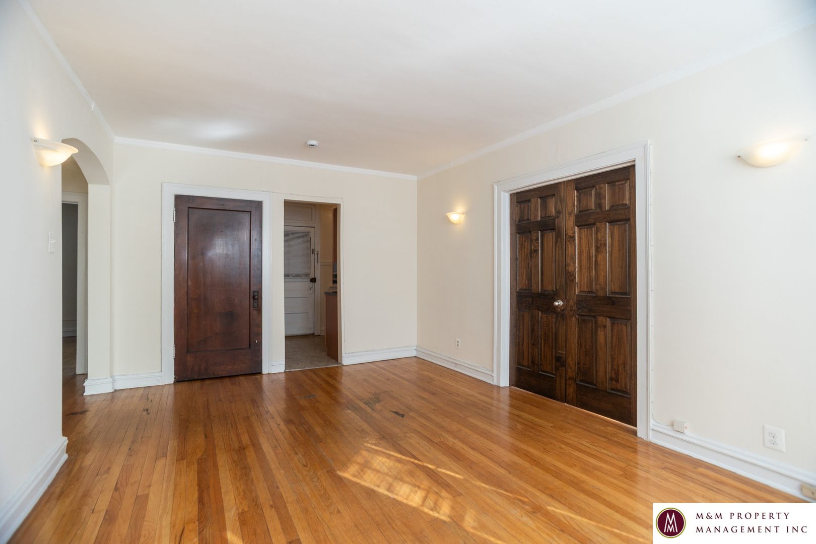 Oak Park Apartment: 437 S. Kenilworth