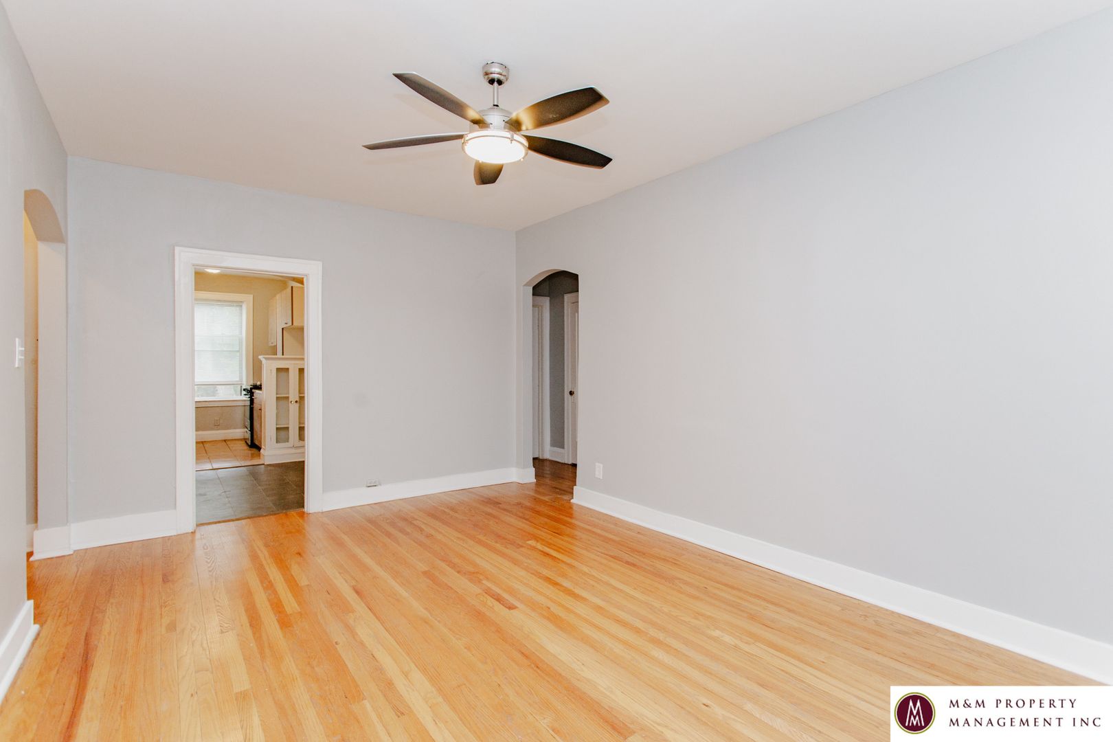 Oak Park Apartment: 458 Washington Blvd