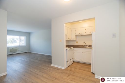 Forest Park 1BD w/ Personal Parking Space!