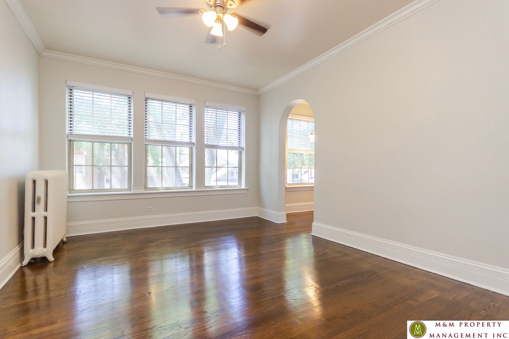 Oak Park Apartment: 612 Harrison