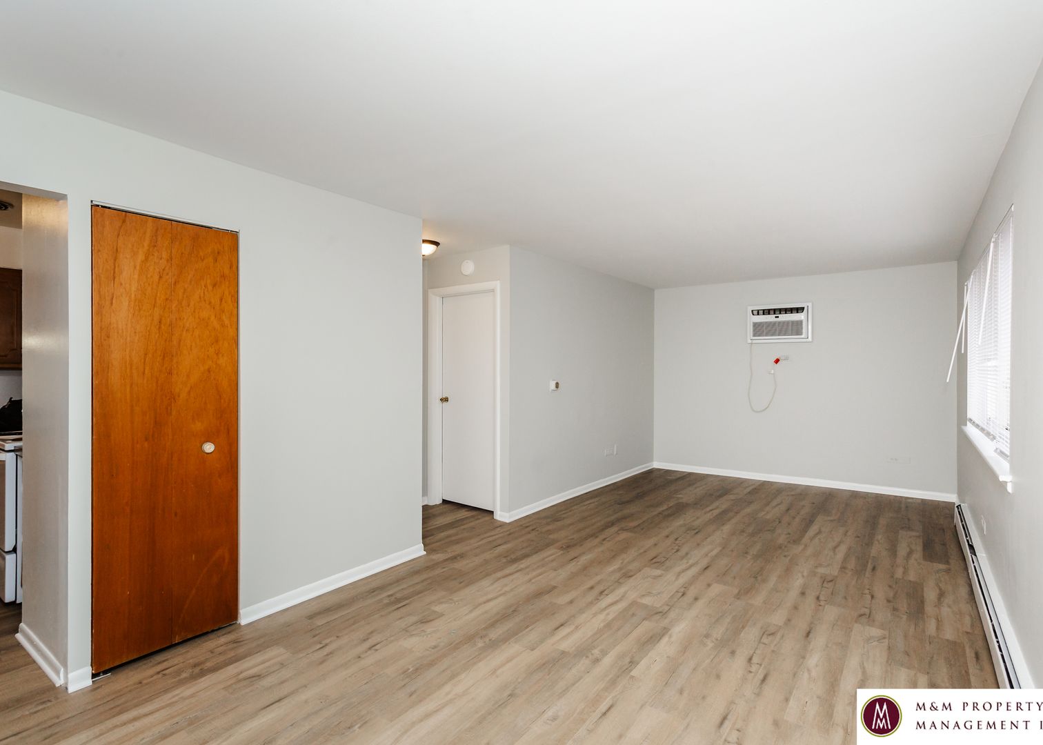 Forest Park Apartment: 227 Des Plaines Ave