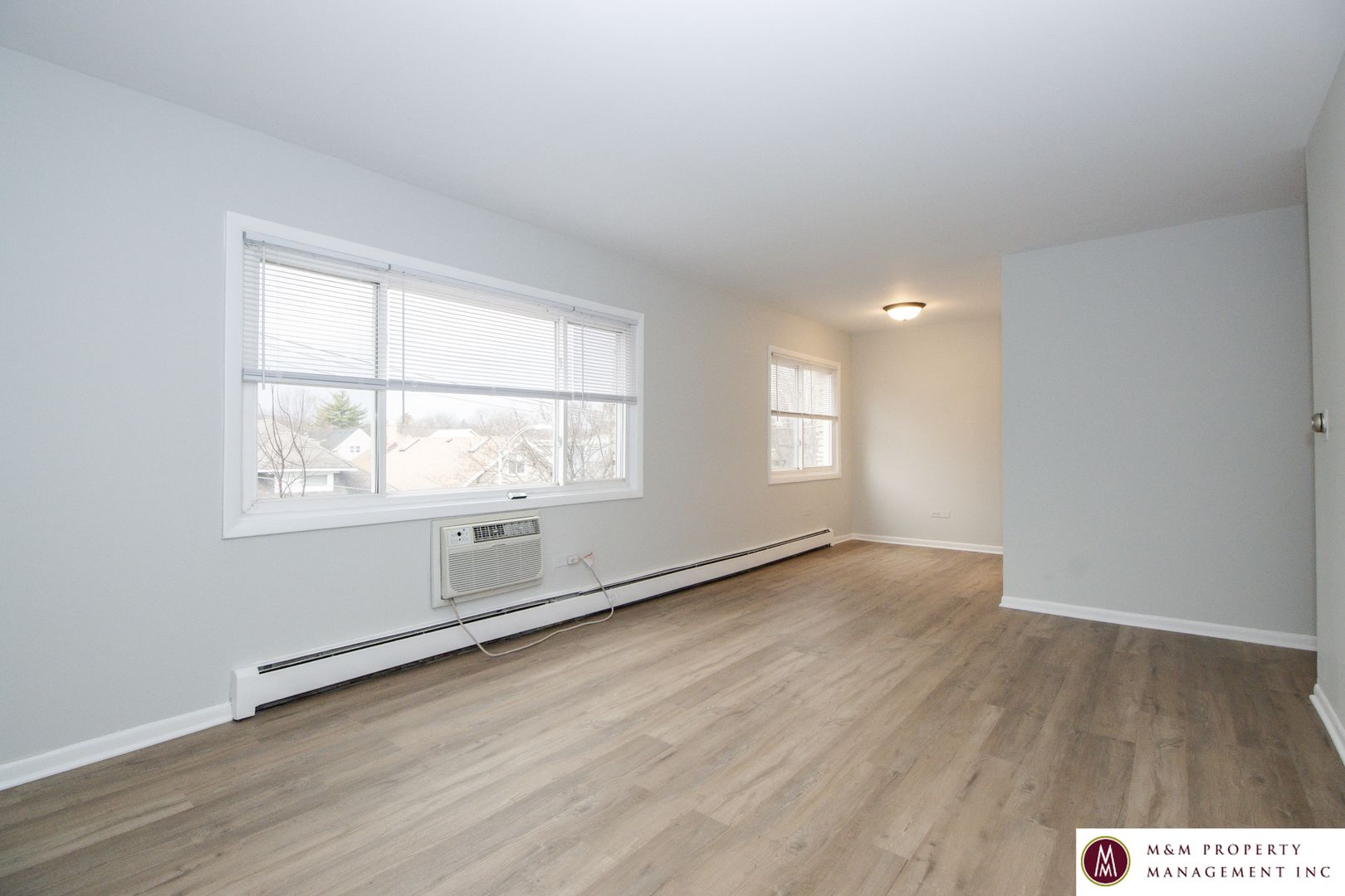 Forest Park Apartment: 227 Des Plaines Ave