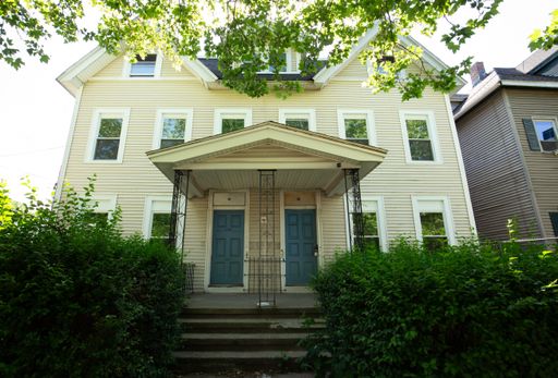 564 Howard Avenue, 2L – photo 1