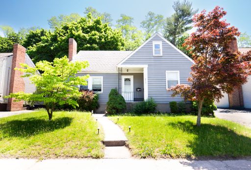 215 Fitch Street, 2 – photo 1