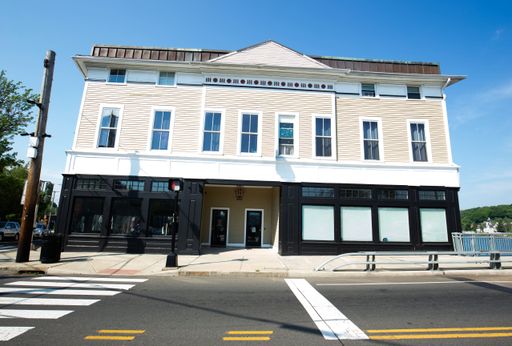 1 Grand Avenue, 5 – photo 1