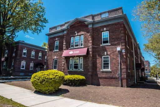 208 Sherman Avenue, 208-A4 – photo 1