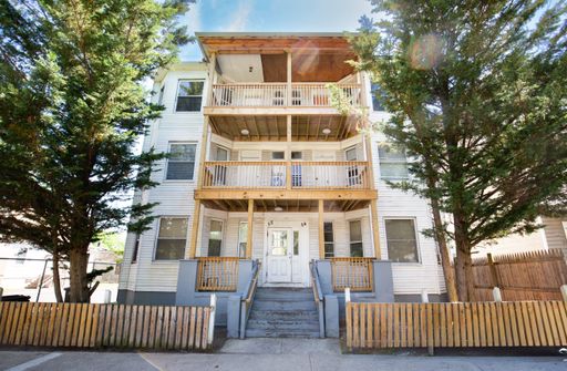 52 Dickerman Street, 2L – photo 1