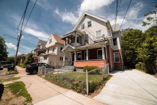 73 Gibbs Street, 2 – photo 1