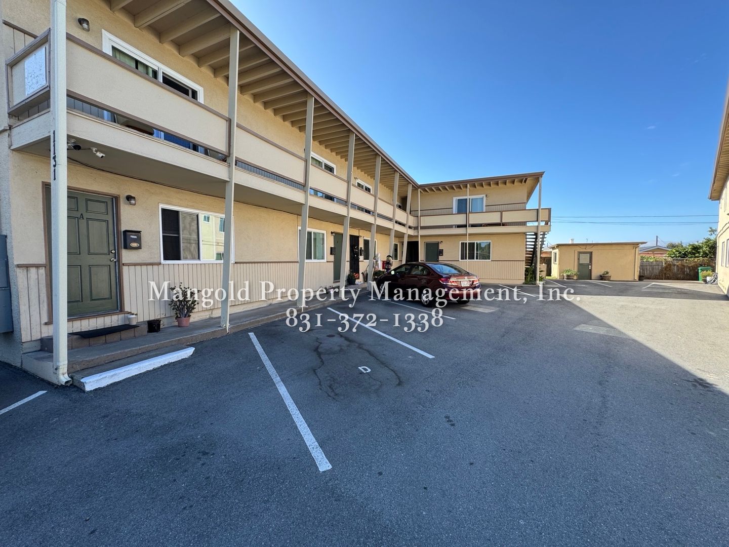 Seaside Apartment: 1131 & 1137 Carson Street