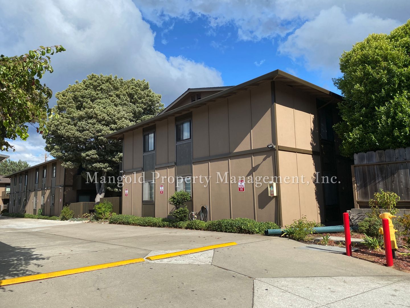 456 Dela Vina Ave J6, Monterey, CA 93940