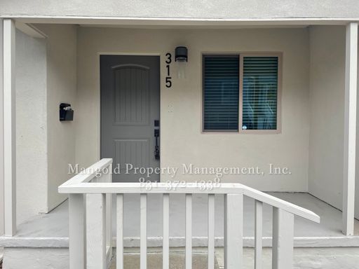 Beautiful Condo Located In Pacific Grove – photo 1