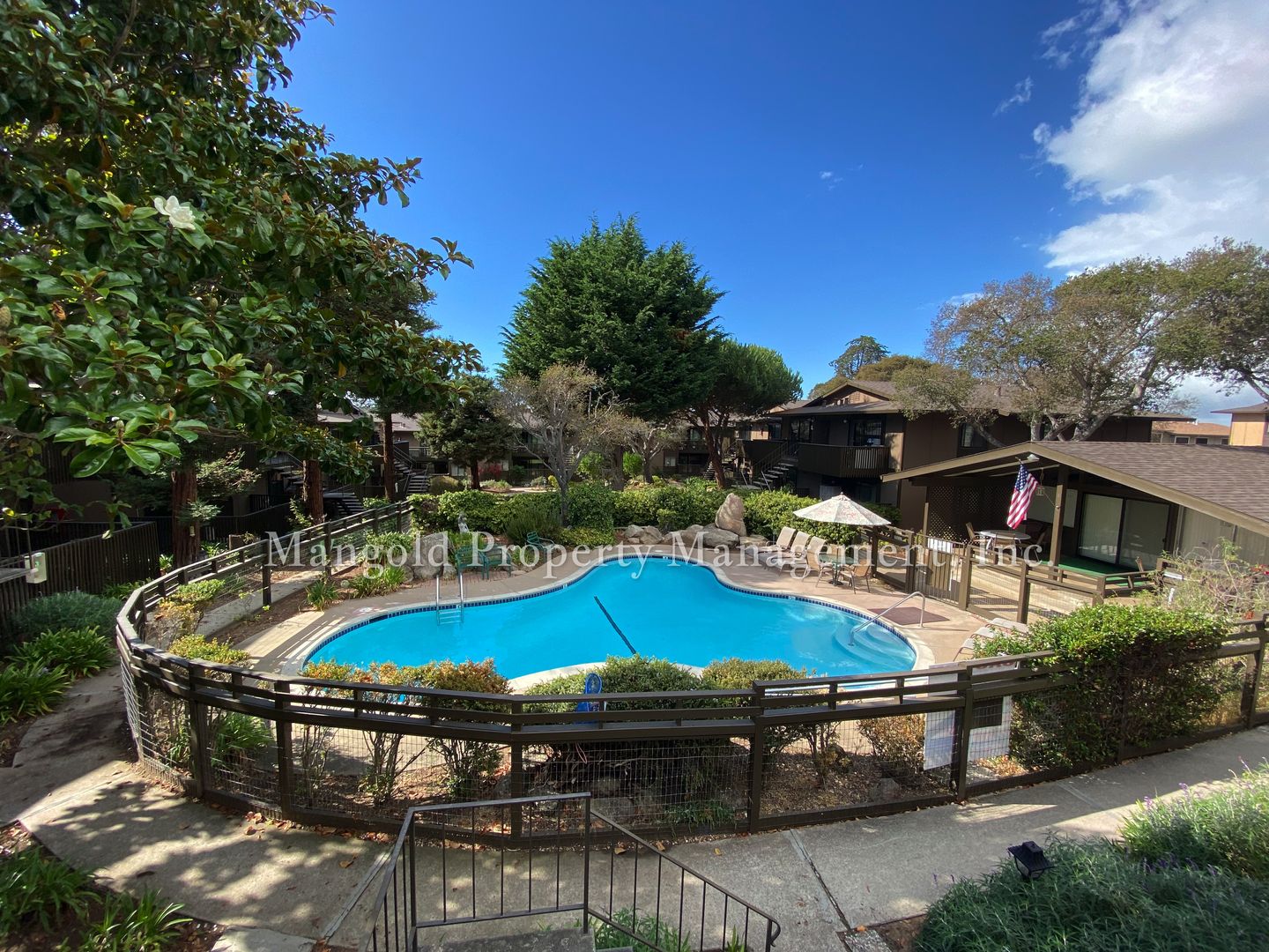 456 Dela Vina Ave J6, Monterey, CA 93940