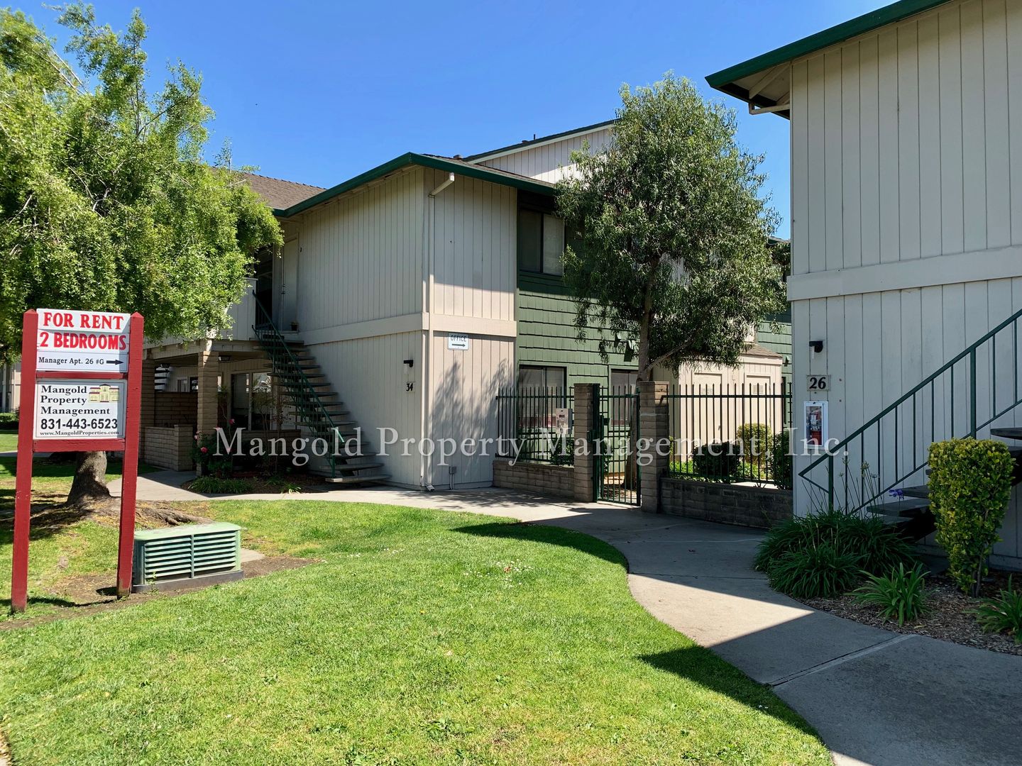 Salinas Apartment: 22 Russell Road