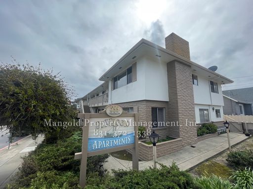$500 Off Security Deposit! Upstairs Corner 2-Bed 2-Bath with Monterey Bay Views – photo 1