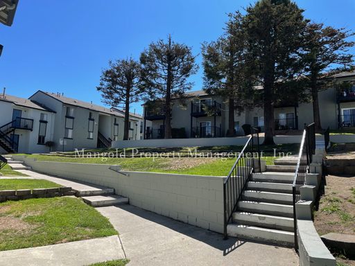 Upstairs Shadowbrook Apartments Located in East Salinas Neighborhood – photo 1
