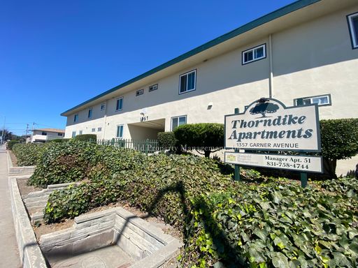 Downstairs Apartment Located in Salinas Neighborhood – photo 1