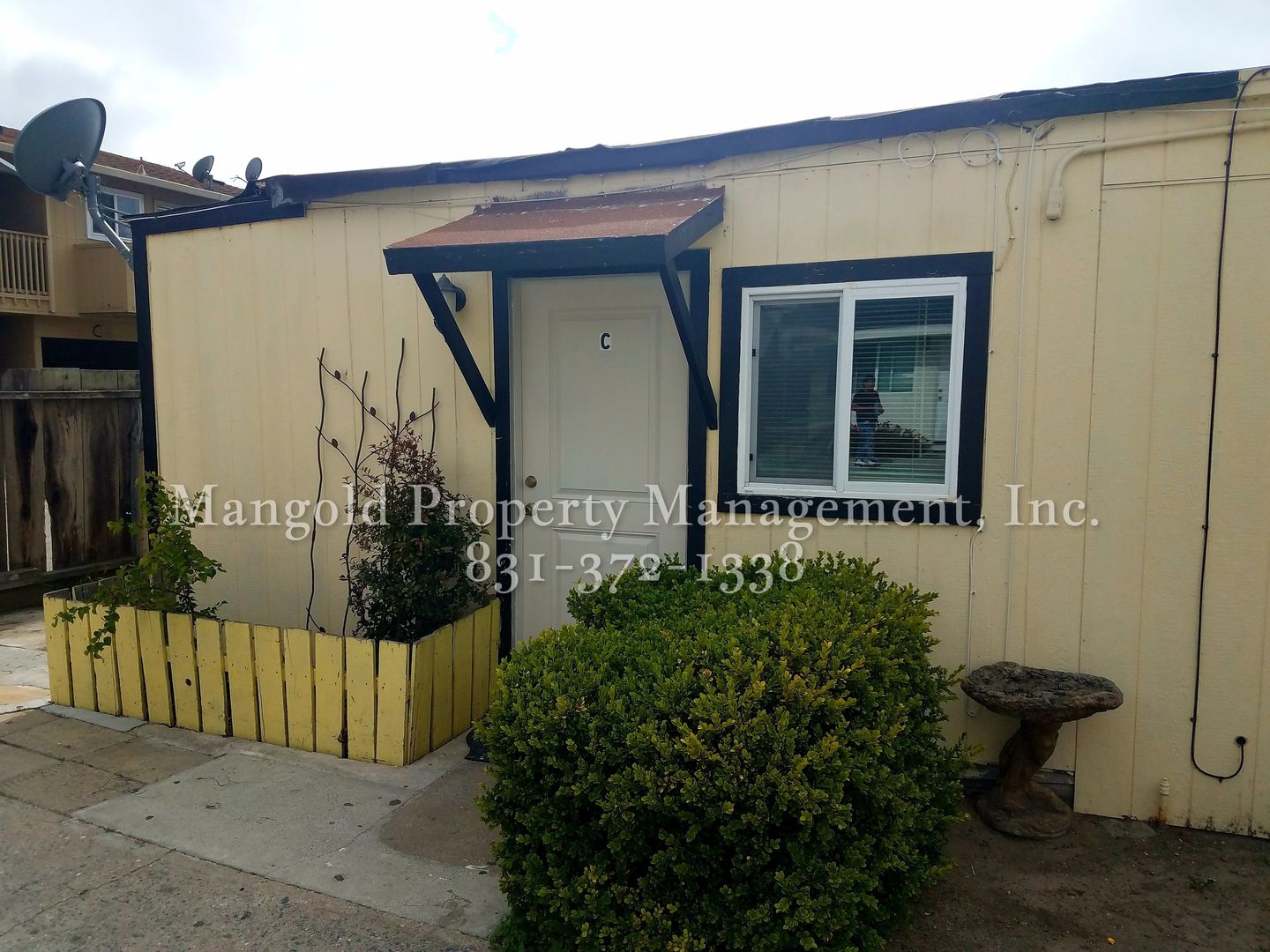 Seaside Apartment: 930 - 936 Harcourt Avenue