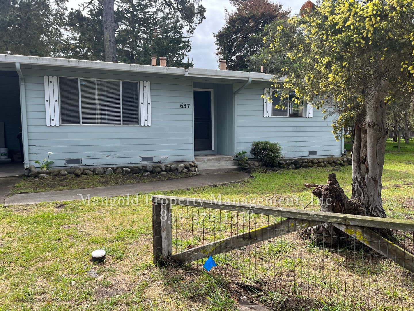 Pacific Grove Apartment: 635 Dennett St.