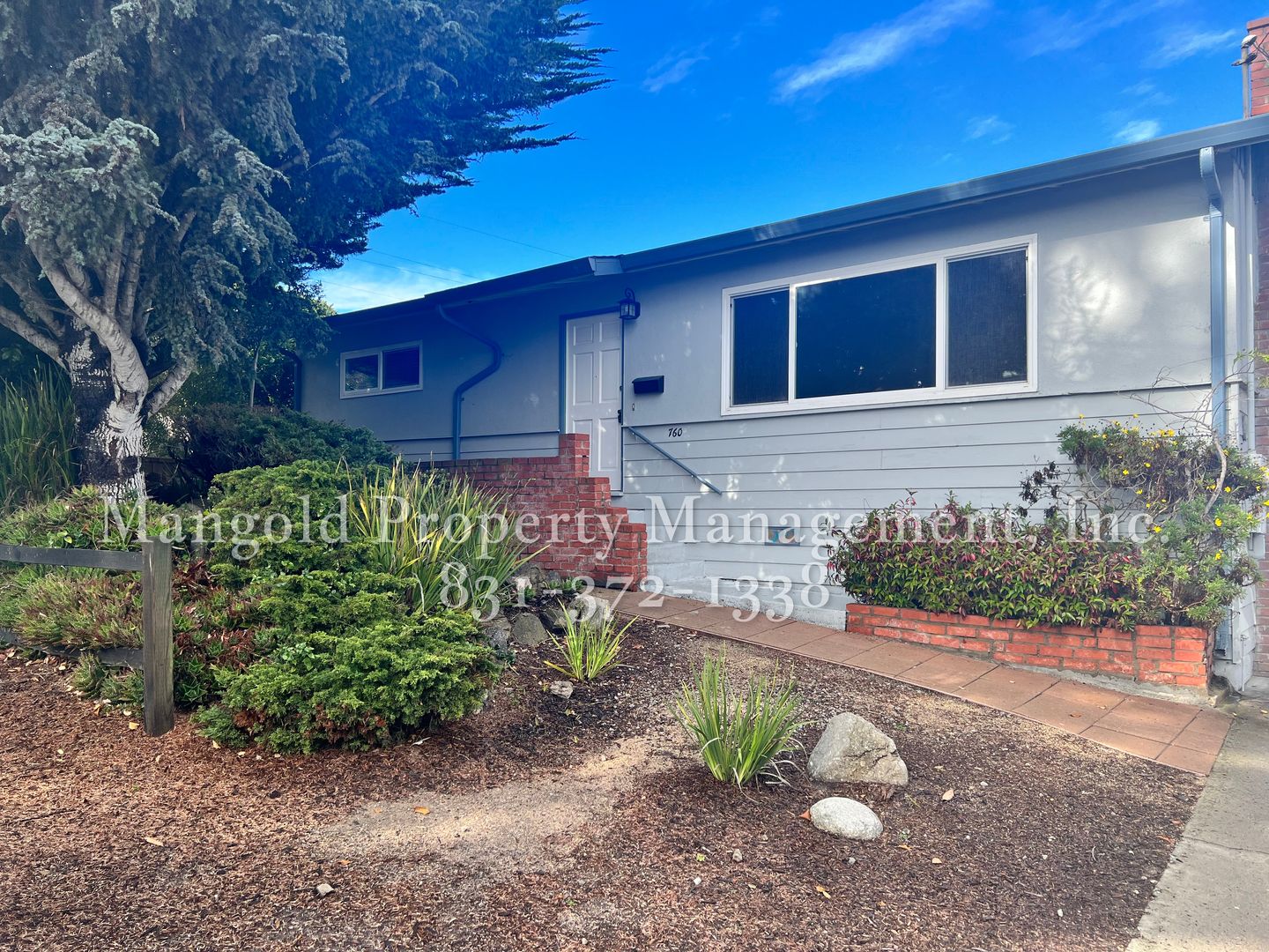 Monterey House: 760 Prescott Avenue