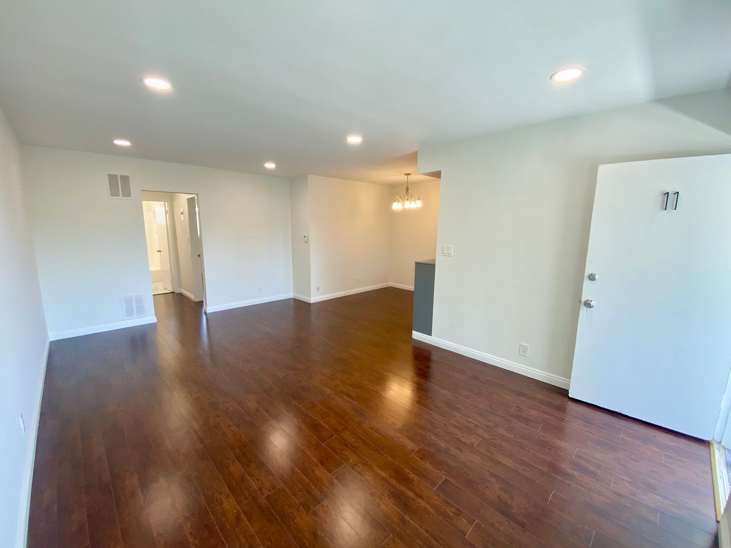 W. Hollywood Apartment: 1120-1130 N. Laurel Avenue