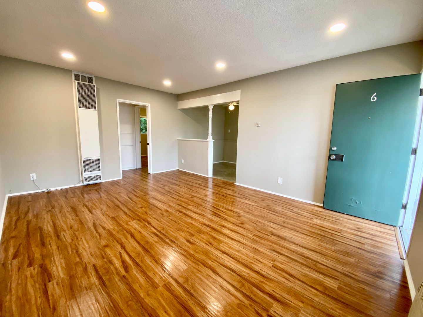 Glendale Apartment: 3335 Triangle Place