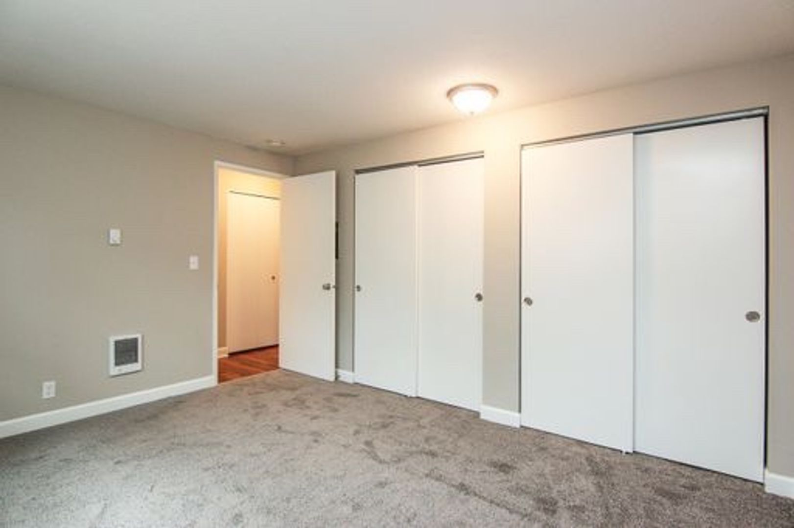 Portland Apartment: 7938-7960 SW 35th Ave