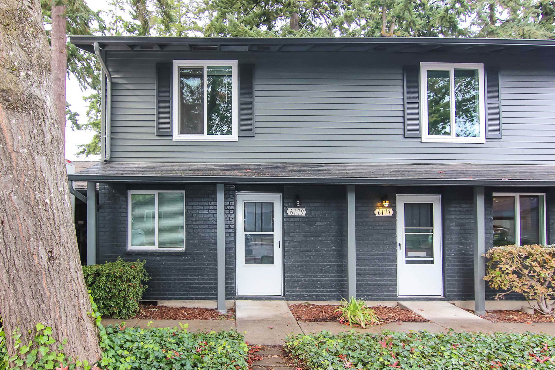 Aloha Apartment: 17340 SW Oak St