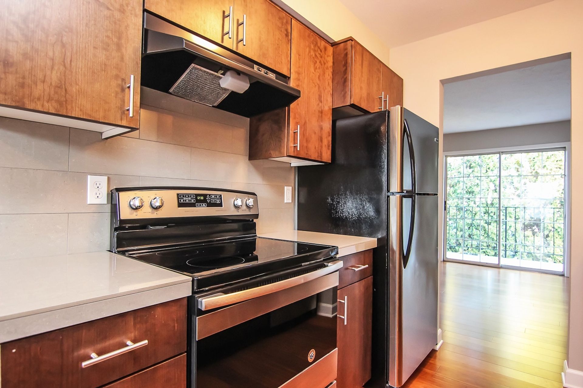 Portland Apartment: 2821 SE 50th Ave.