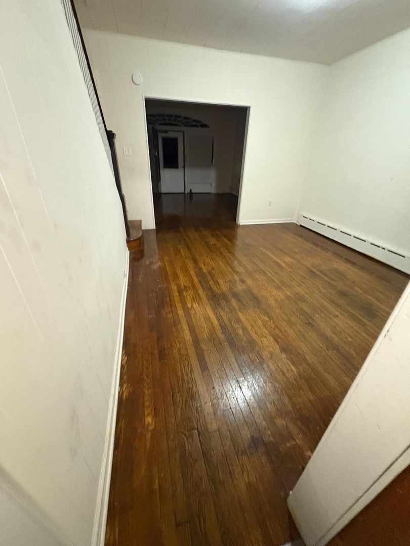 Tremont Townhome: 31 South Crescent Street