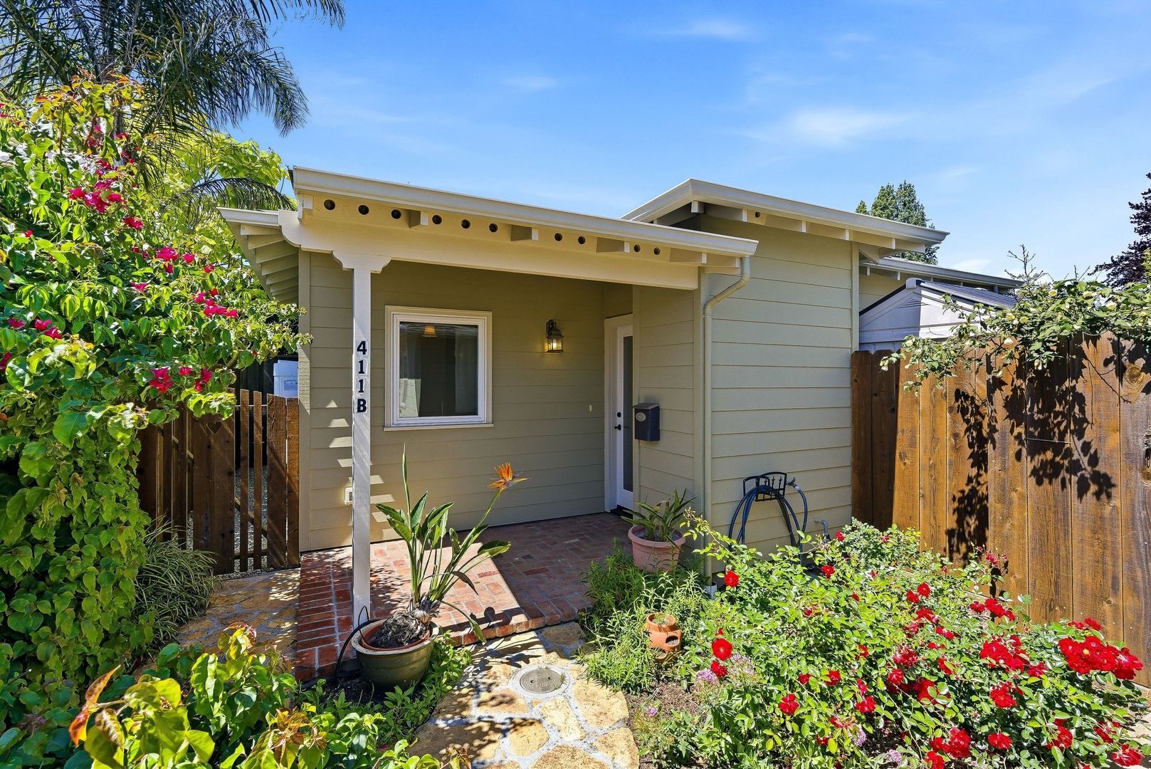 Santa Cruz House: 411-B S. Branciforte Avenue