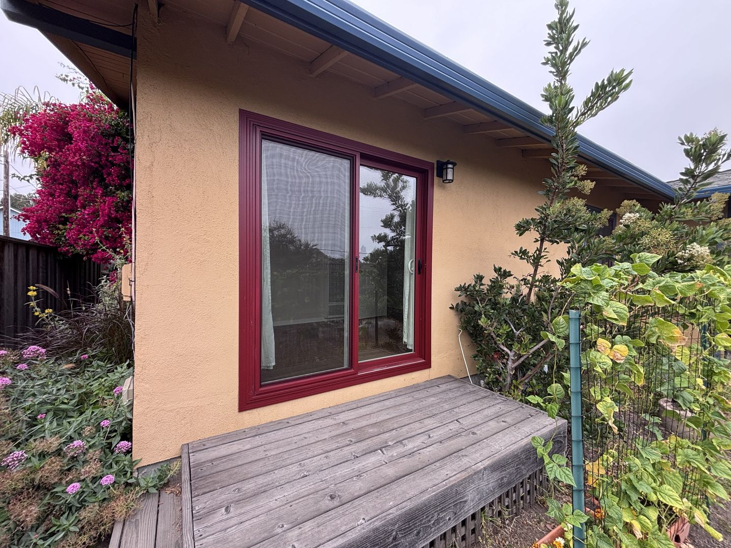 Soquel House: 4441 W Walnut Street - JADU