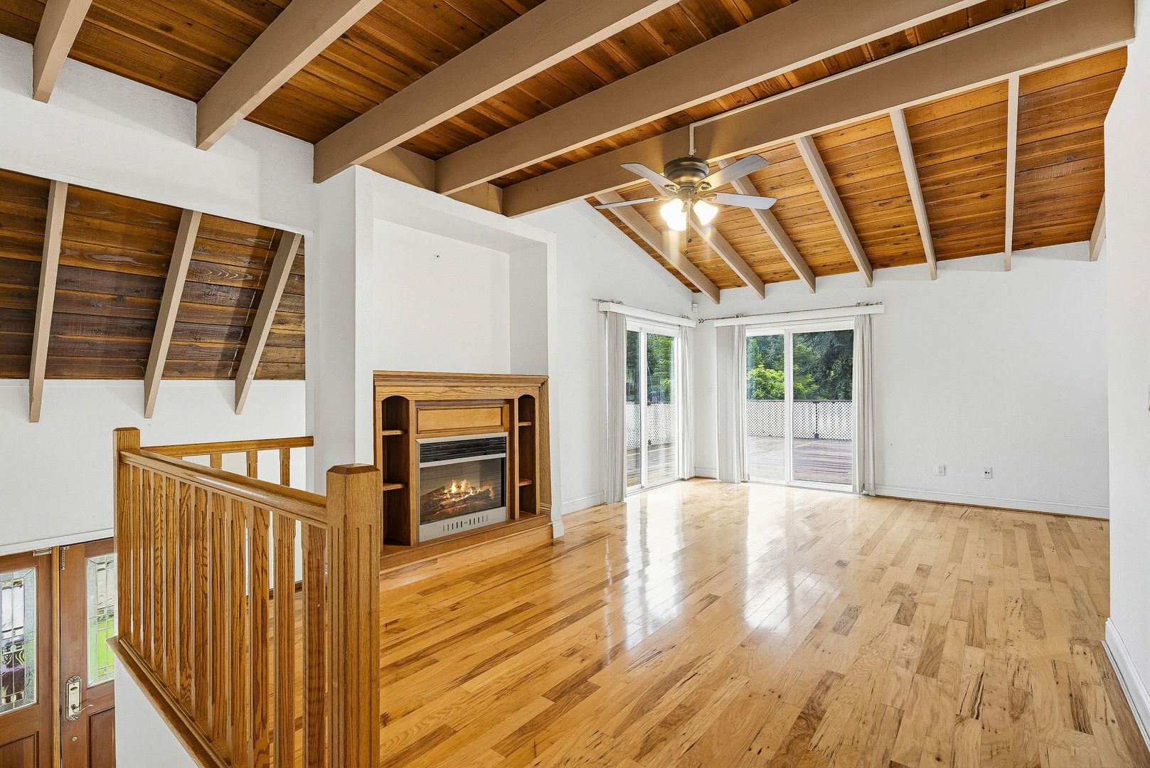 Aptos House: 10265 Soquel Drive (Upper Unit)