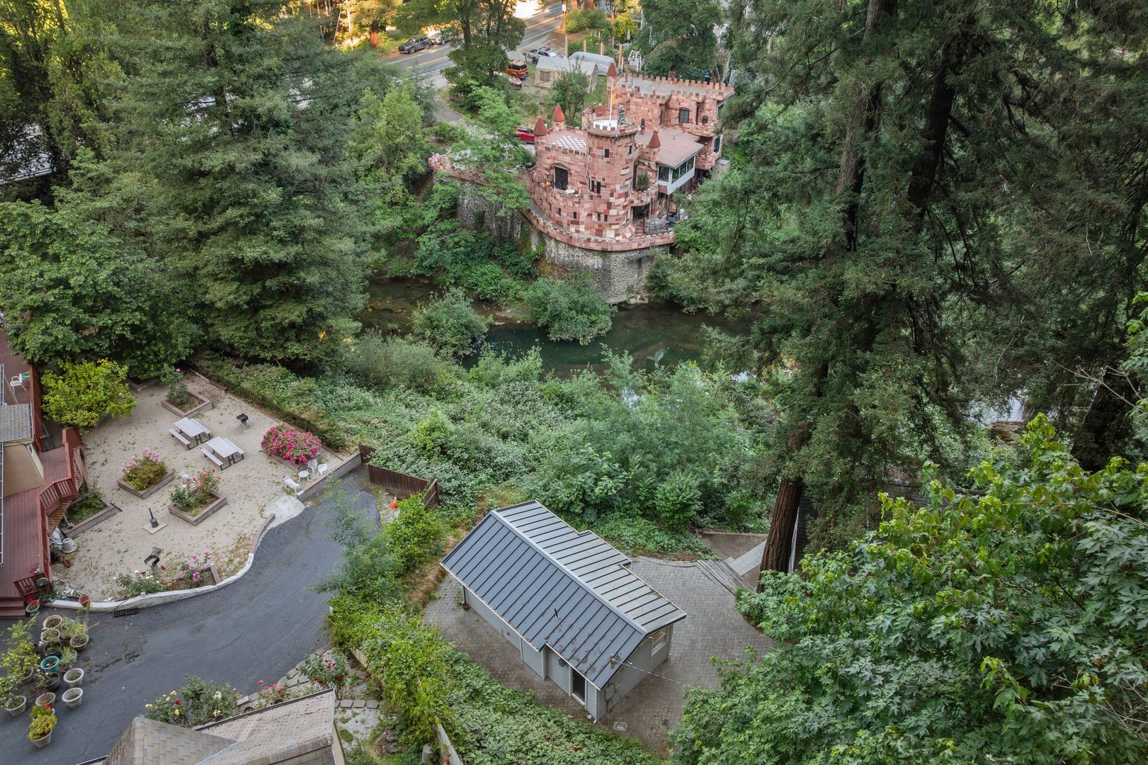 Ben Lomond Apartment: 9550 Old County Rd
