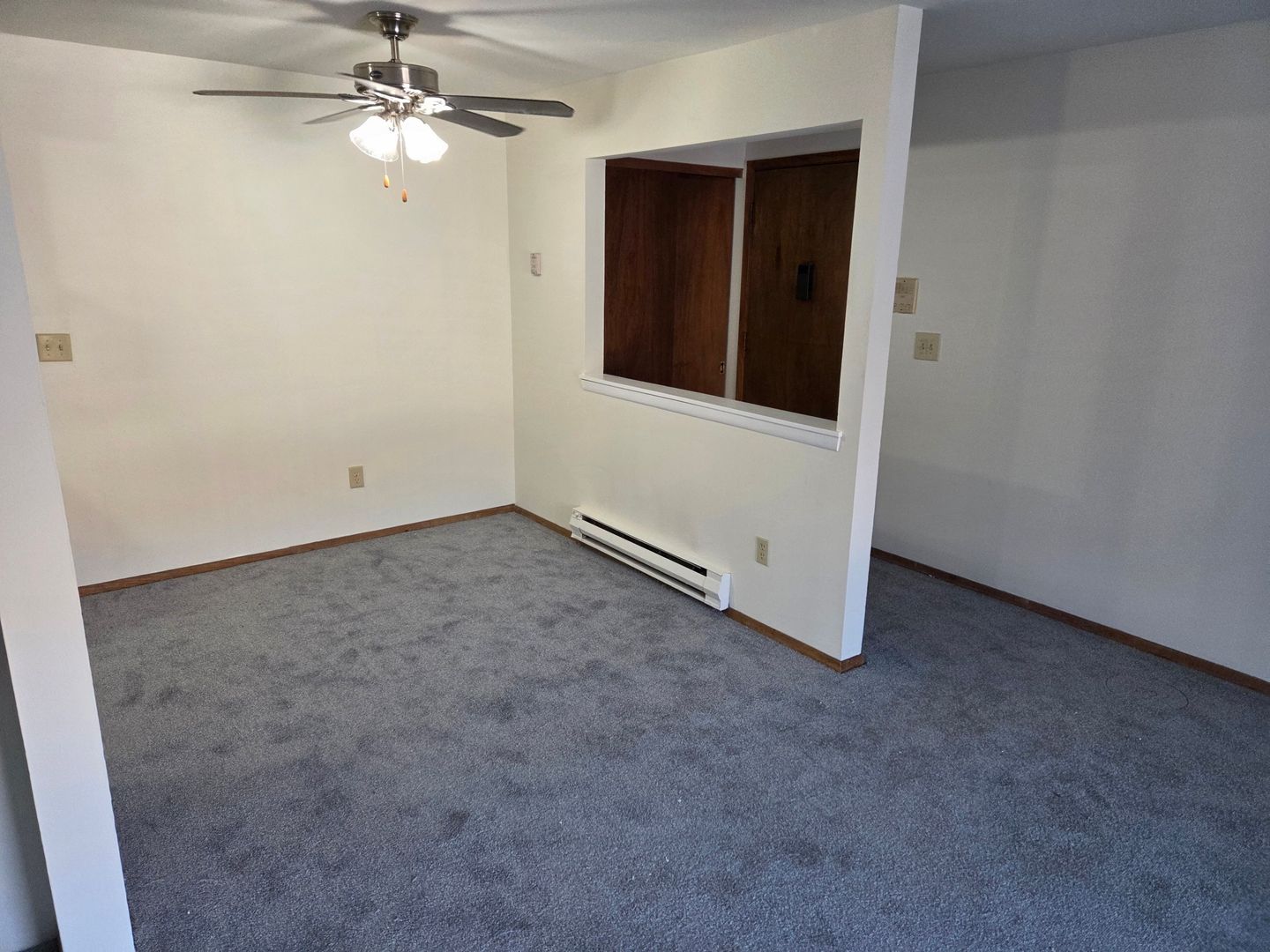 Pewaukee Apartment: 1385 Meadowcreek Dr.