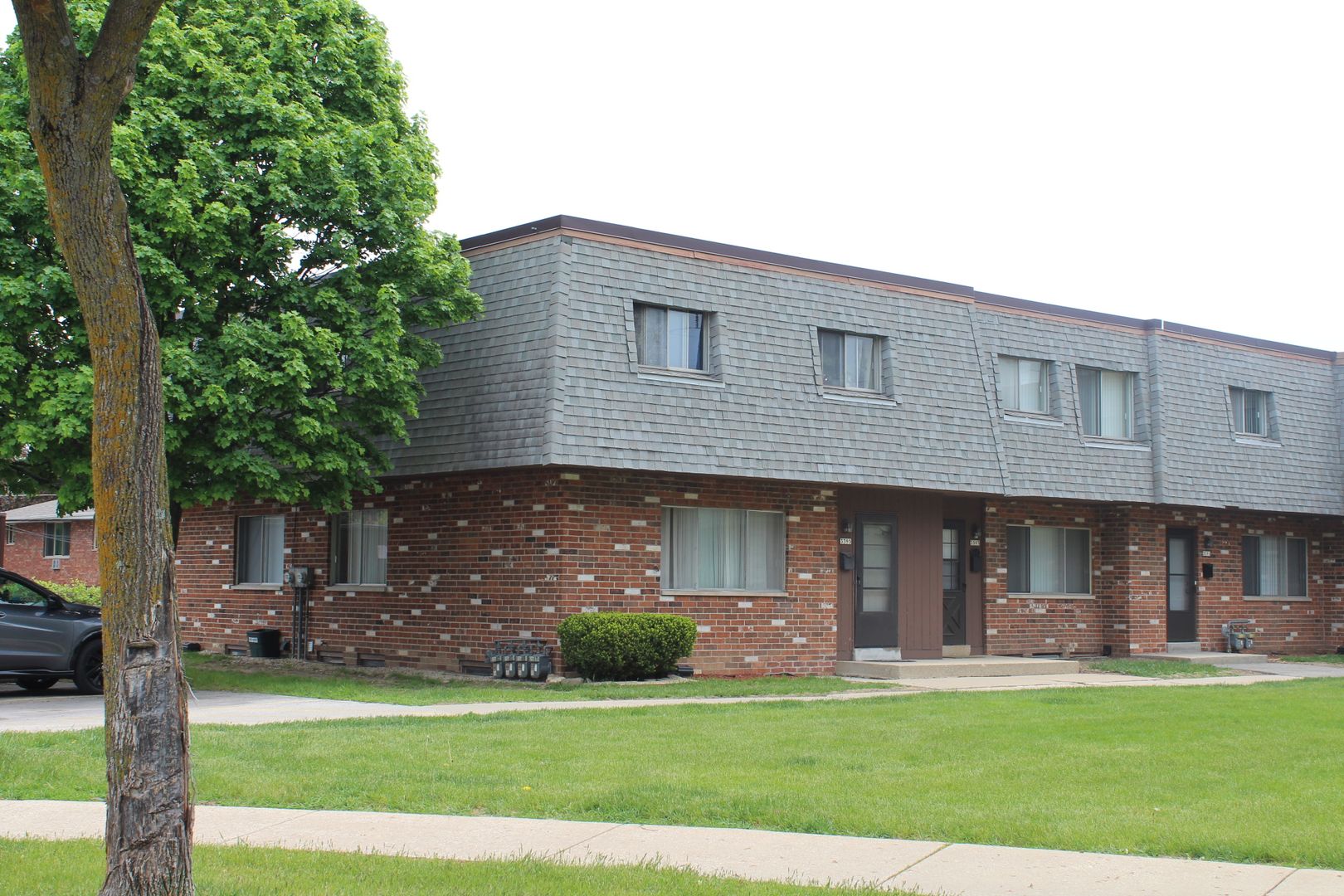 Milwaukee Townhome: 3237-3275B S. 99th St.