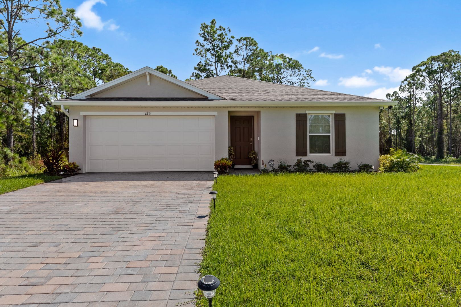 Lehigh Acres House: 923 HOOPER AVE
