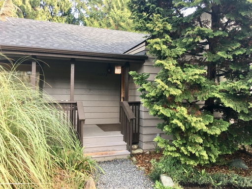 Victory Heights Oasis with Fenced Backyard – photo 1