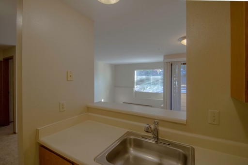 North City Apartment Available. $500.00 off first months rent! – photo 1
