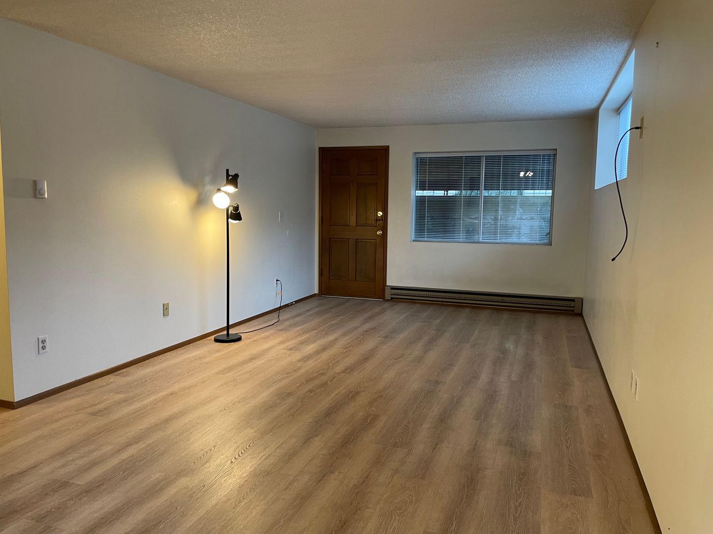 Seattle Apartment: 1443 NW 61st Street