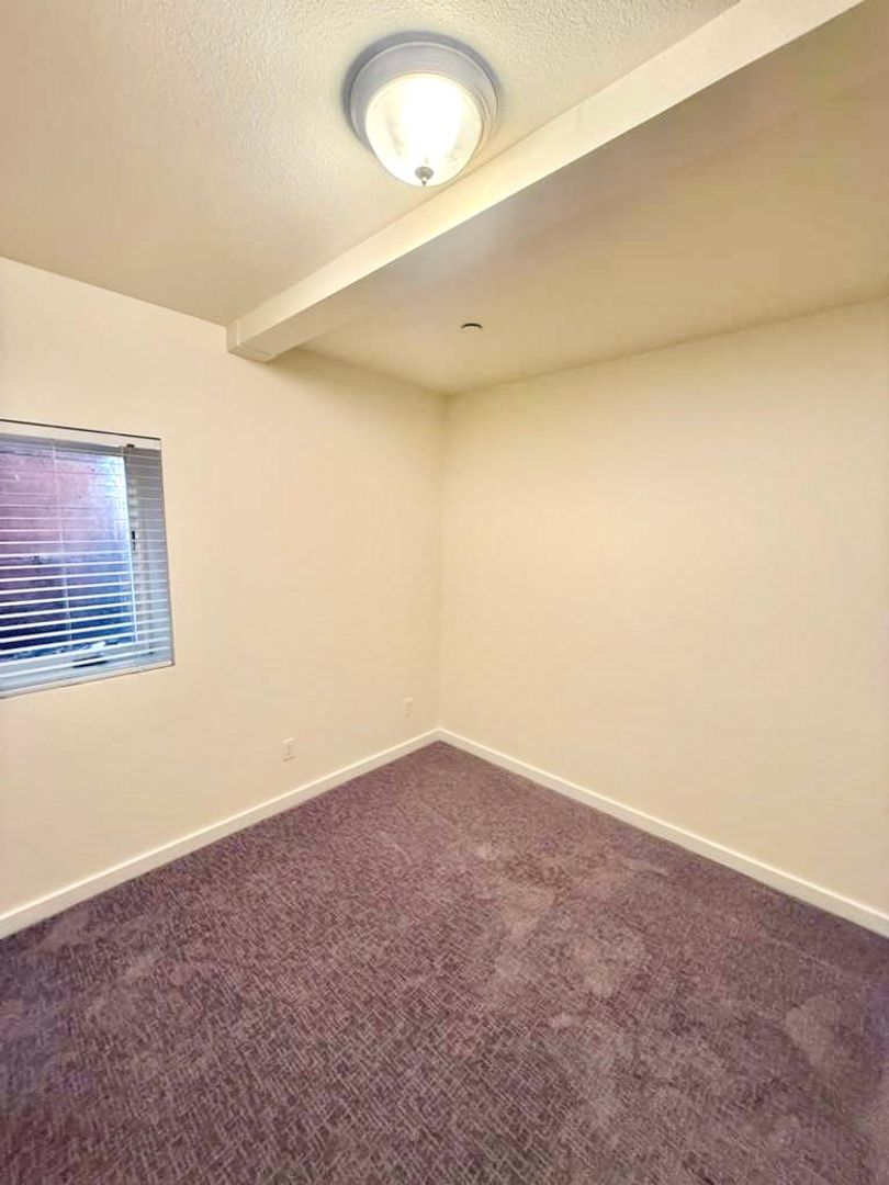 U-District Gem – Husky Villas Unit 10 at 4259 8th Ave NE 8 of 12