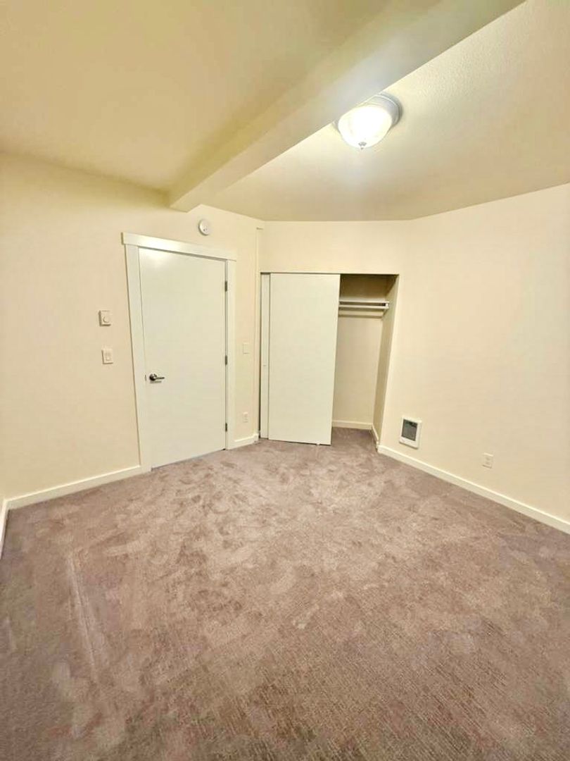 U-District Gem – Husky Villas Unit 10 at 4259 8th Ave NE 11 of 12