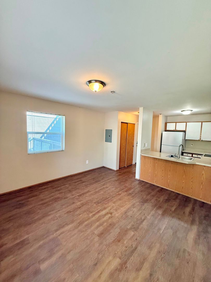 4236 TM Montlake Villas LLC 7 of 26