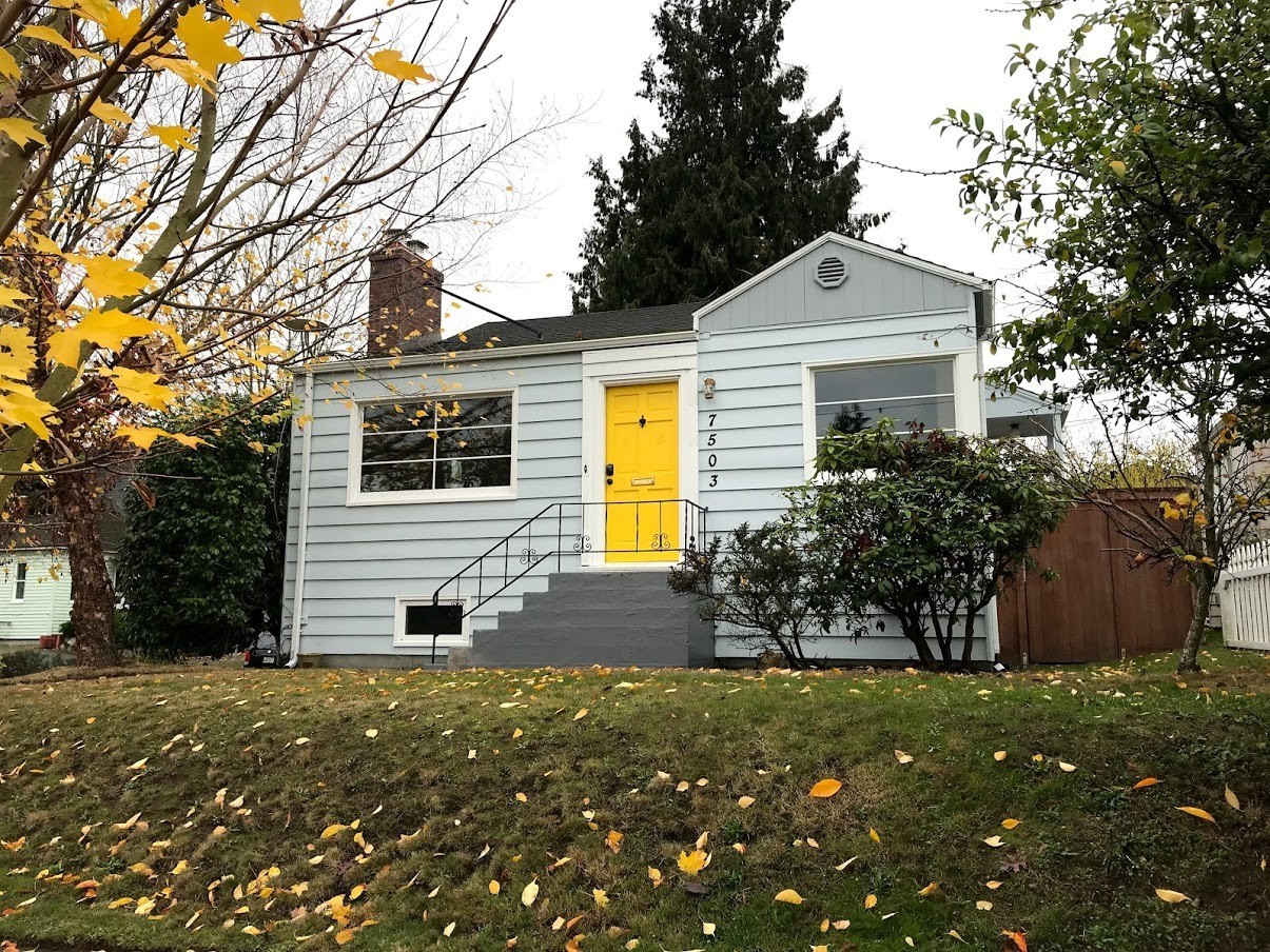 Seattle House: 7503 Jones Ave NW