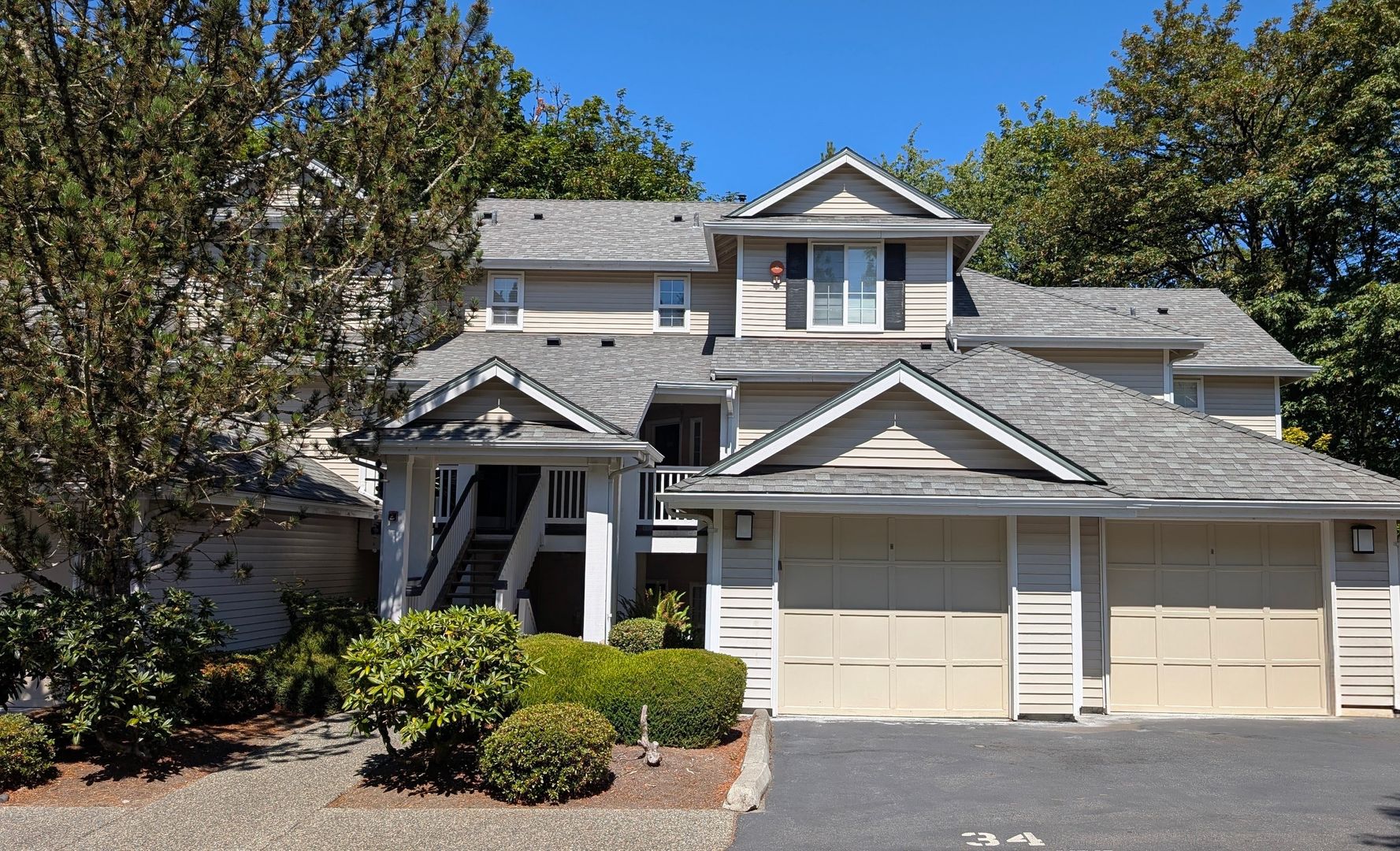 Bothell Townhome: 12118 NE 171st Pl, Apt E203