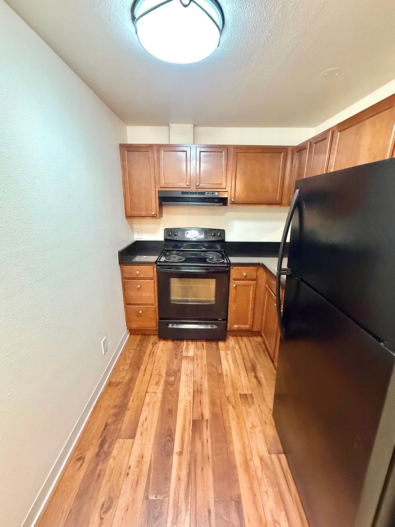 Spacious 2-Bedroom U-District Apartment | Tour Today! 4 of 12
